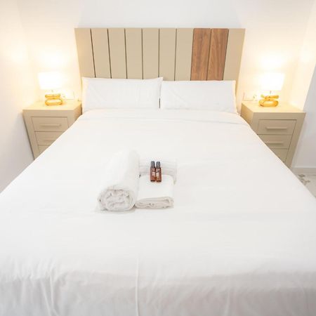 L&G Apartments Bahia Suite Аликанте Екстериор снимка
