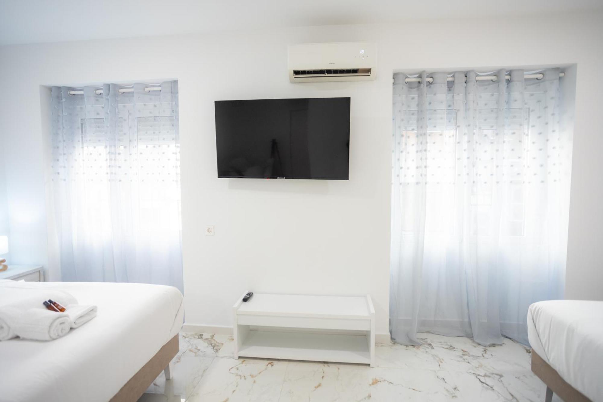 L&G Apartments Bahia Suite Аликанте Екстериор снимка