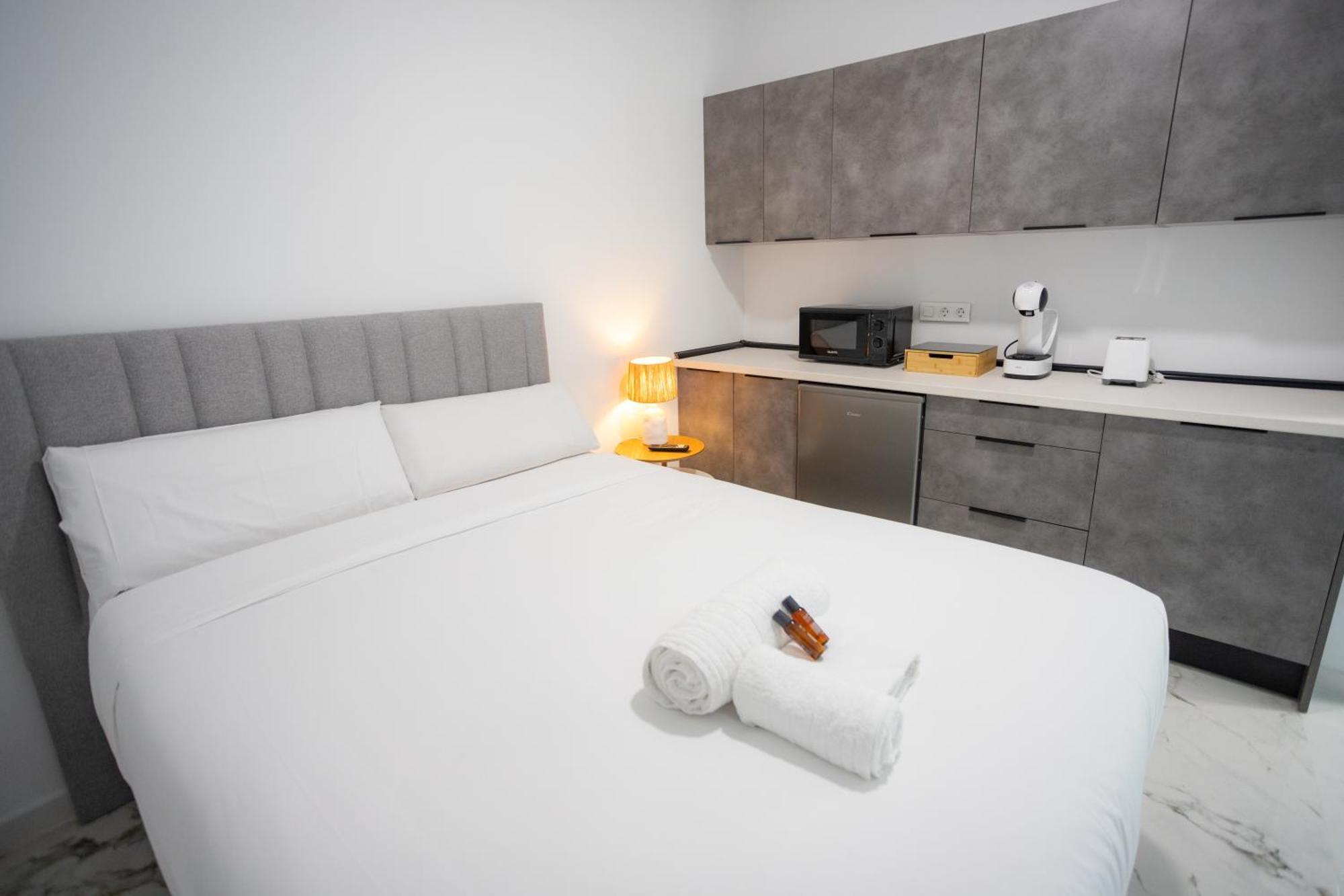 L&G Apartments Bahia Suite Аликанте Екстериор снимка