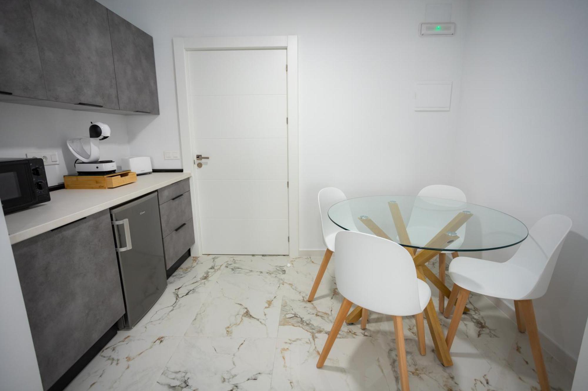 L&G Apartments Bahia Suite Аликанте Екстериор снимка