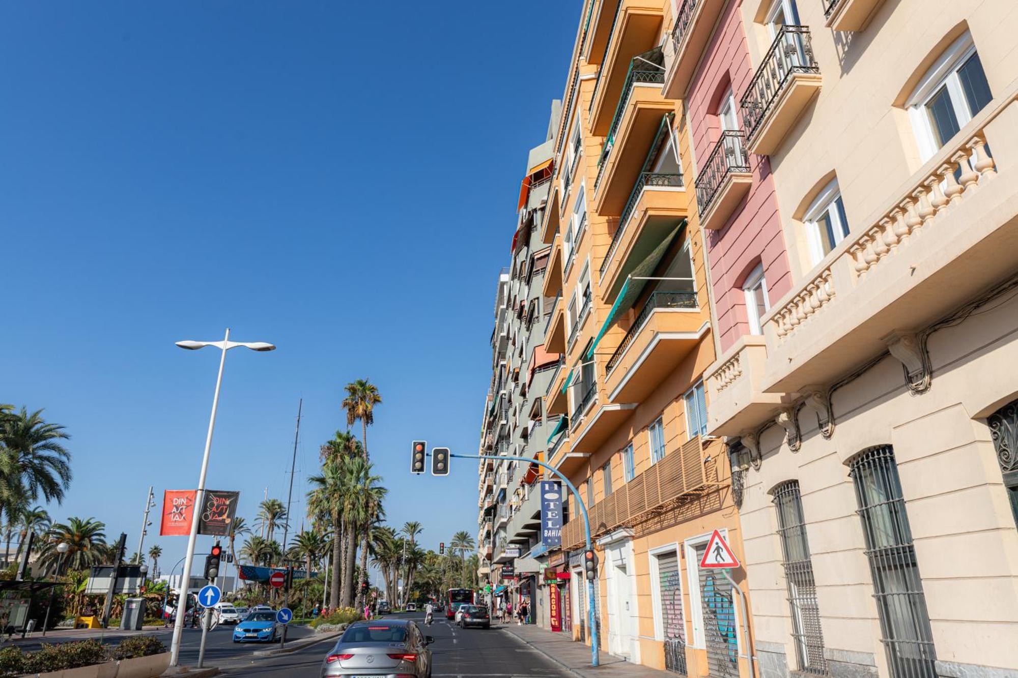L&G Apartments Bahia Suite Аликанте Екстериор снимка