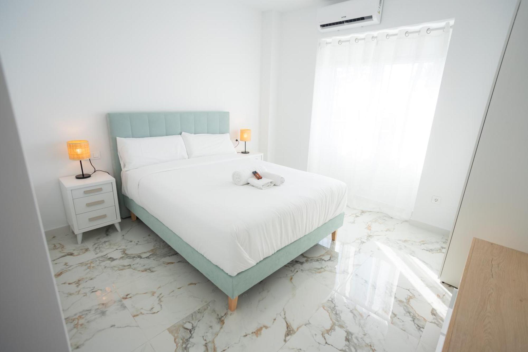 L&G Apartments Bahia Suite Аликанте Екстериор снимка