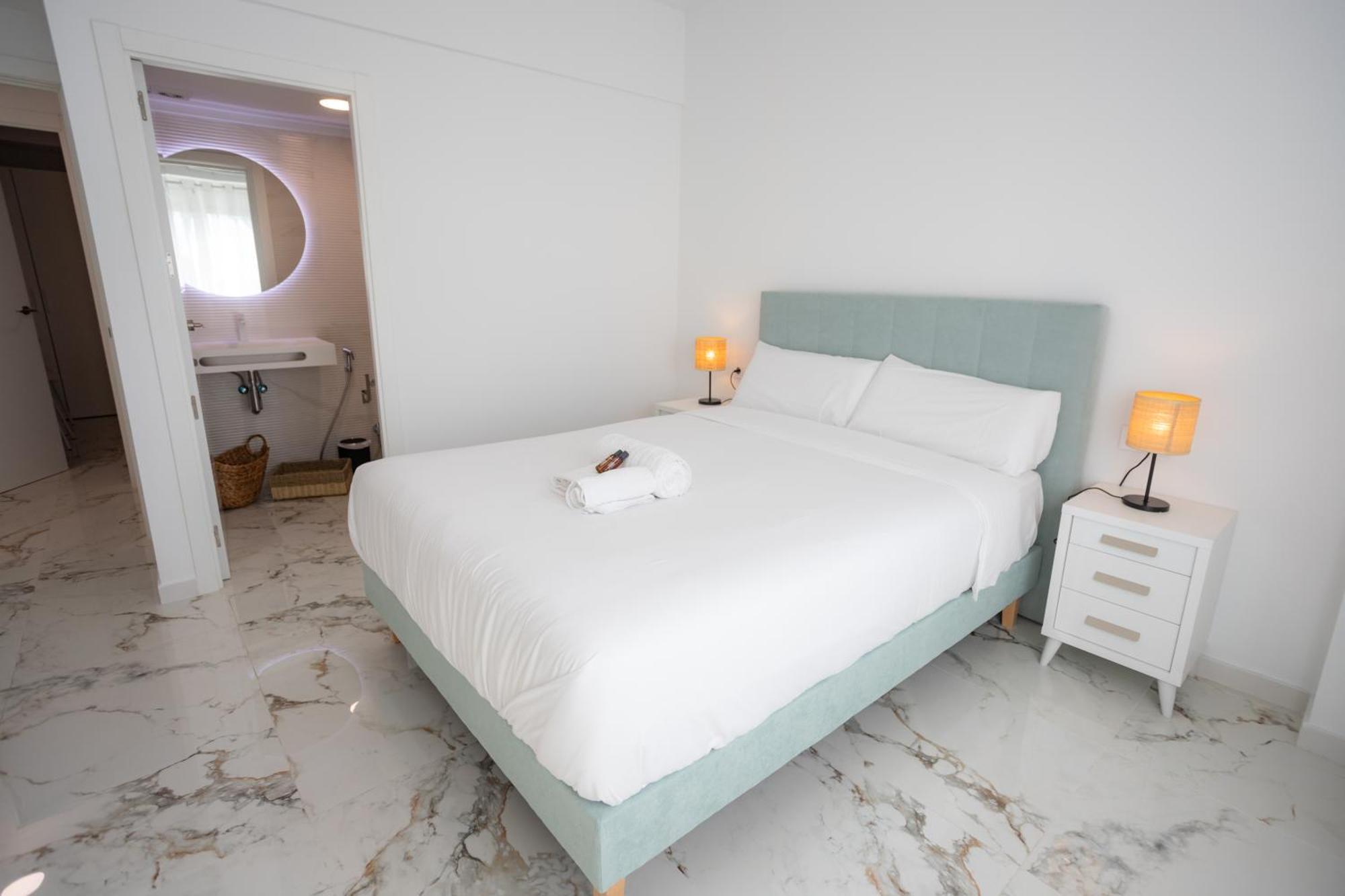 L&G Apartments Bahia Suite Аликанте Екстериор снимка