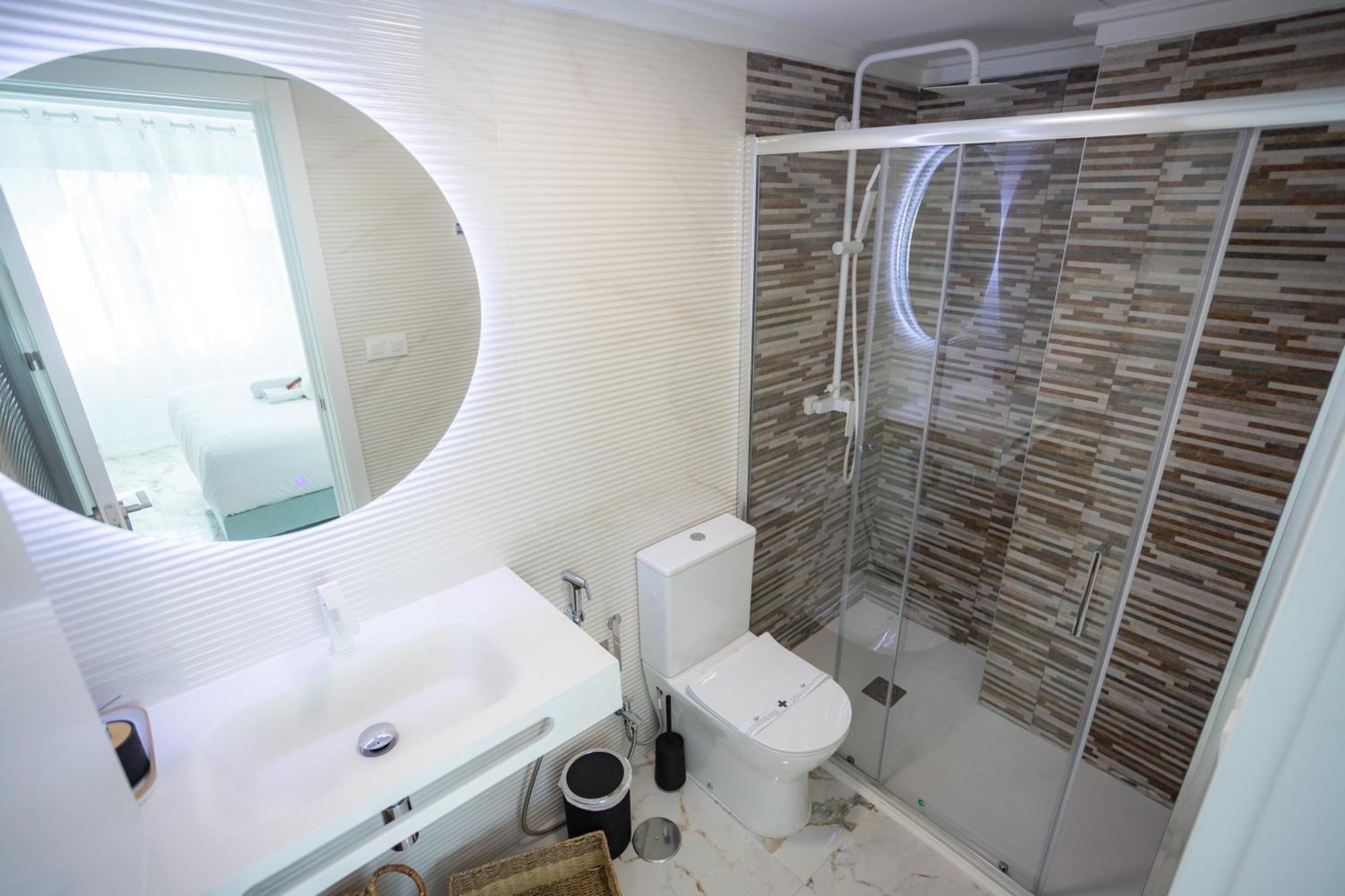 L&G Apartments Bahia Suite Аликанте Екстериор снимка