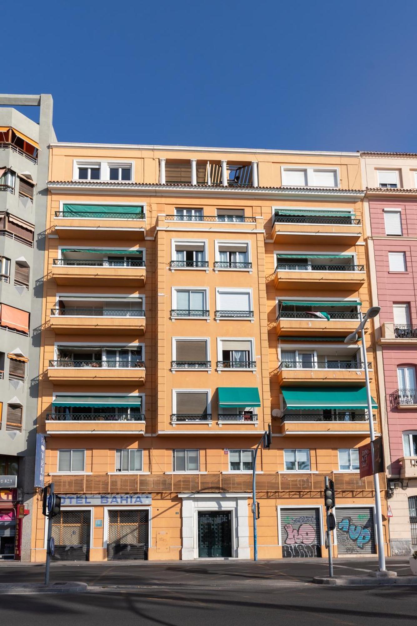 L&G Apartments Bahia Suite Аликанте Екстериор снимка